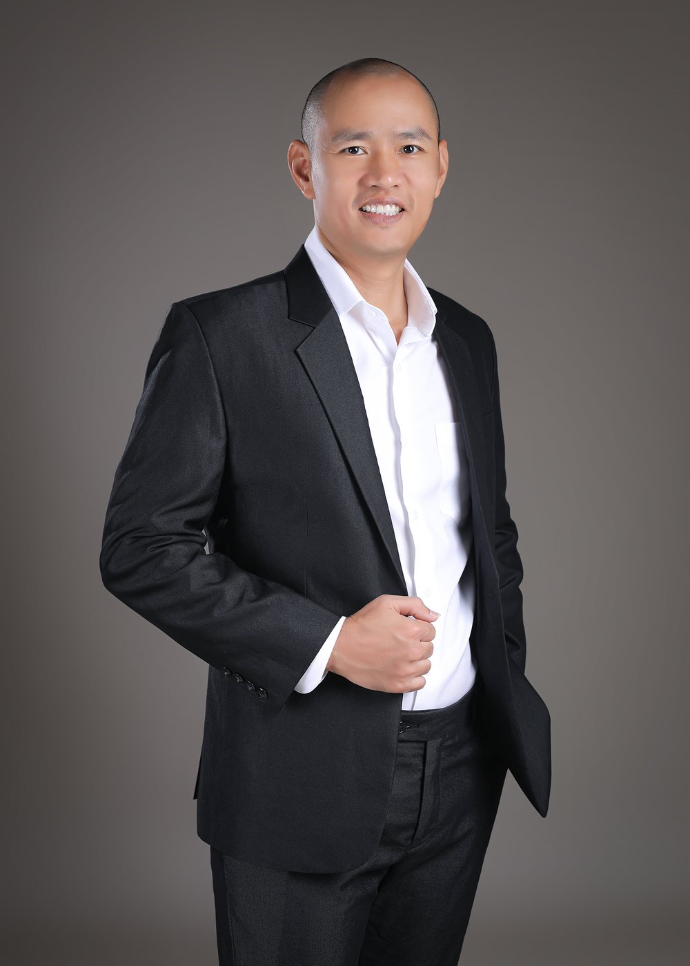 Eroca Thanh — chân dung